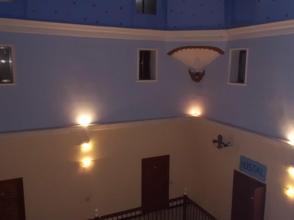 Hostal Palacete De Los Arcedianos Tarazona Exterior photo